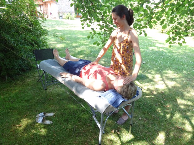 L'ÊTRE EN MAINS relaxation réflexologie énergétique reiki massages bien-être Lille Justine MARTIN